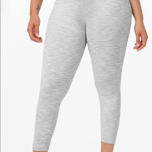 lululemon Wunder Under 25”